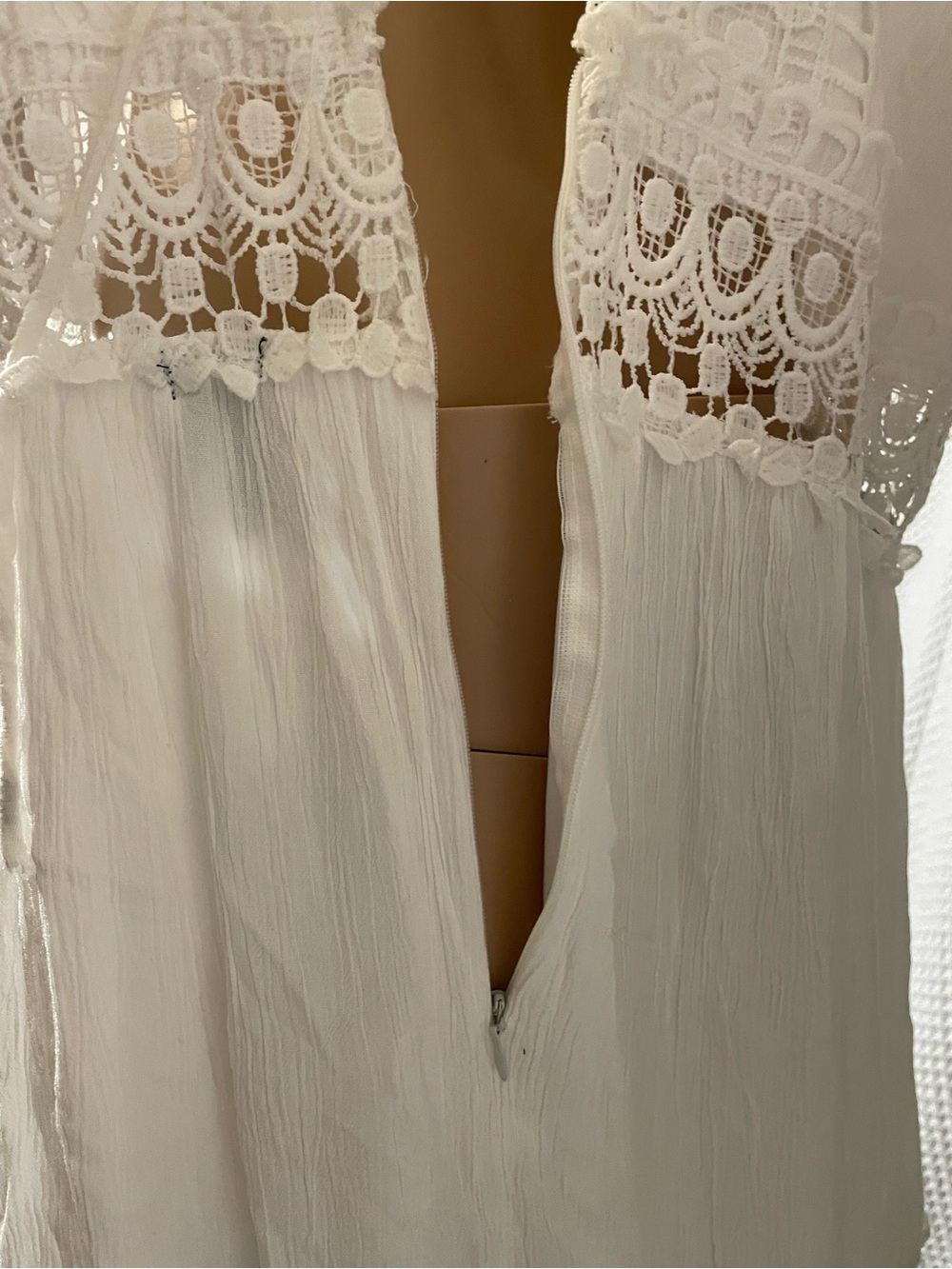 Rue 21 White Floral Embroidered Dress With Zip Back And  Back Tie Neck Size 3x - Picture 8 of 9